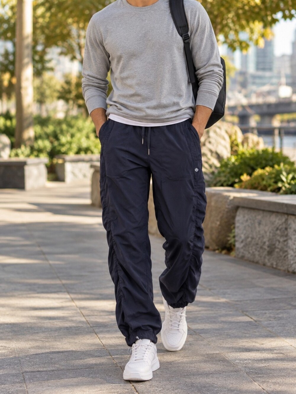Lululemon Athletica Men’s Dark Navy Drawstring Ruched Jogger Casual Pants